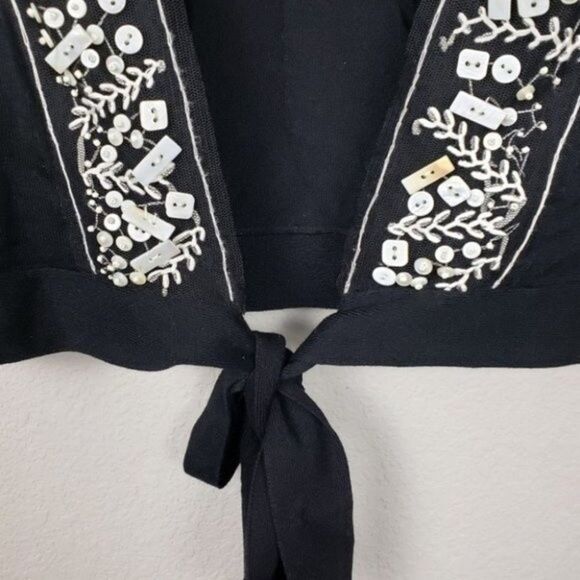 BCBGMaxazria black short-sleeved crop top with crossed tie and rhinestones XS - Picture 3 of 8